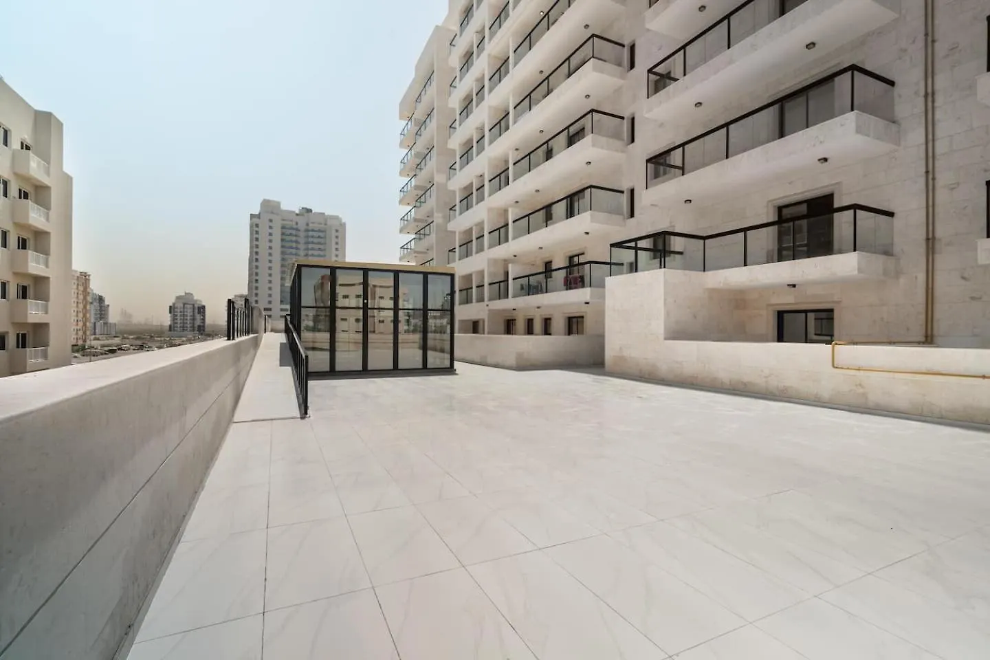 Apartment Super Luxury Studionewly Built Dubai