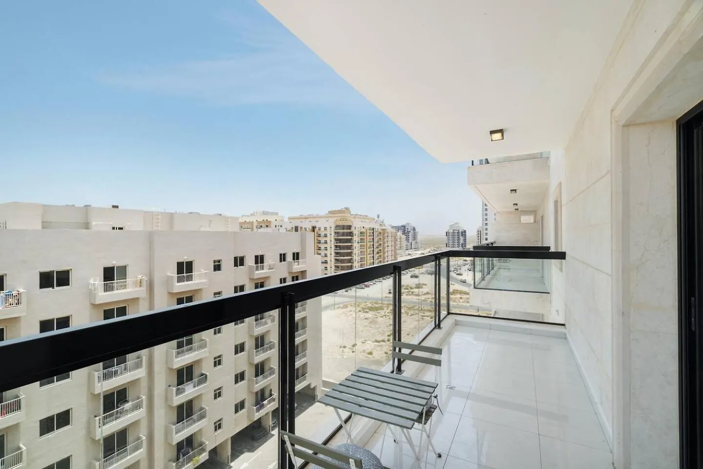 Apartment Super Luxury Studionewly Built Dubai